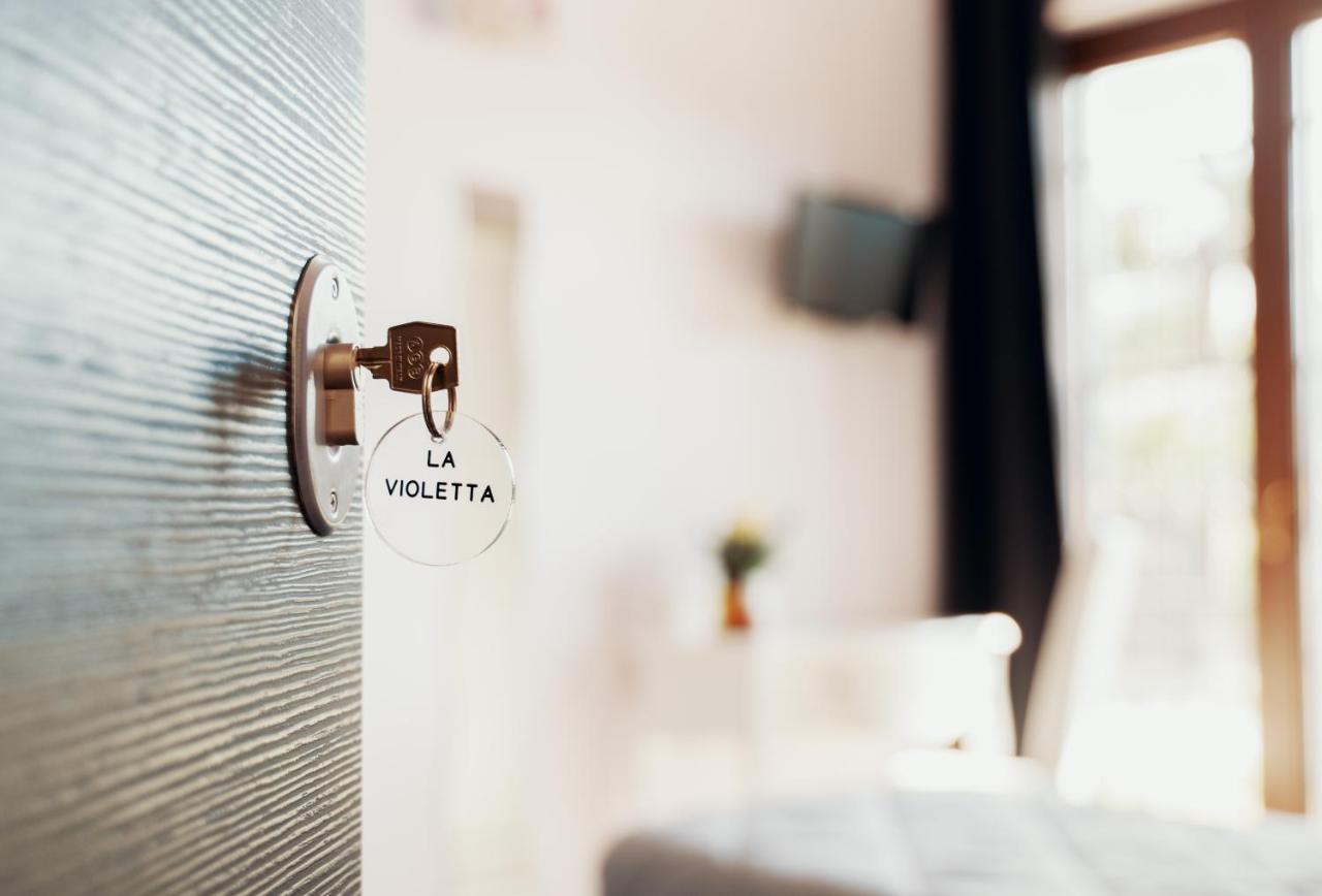 Myricae Rooms Affittacamere No Late Arrival ฟิวมิชีโน ภายนอก รูปภาพ
