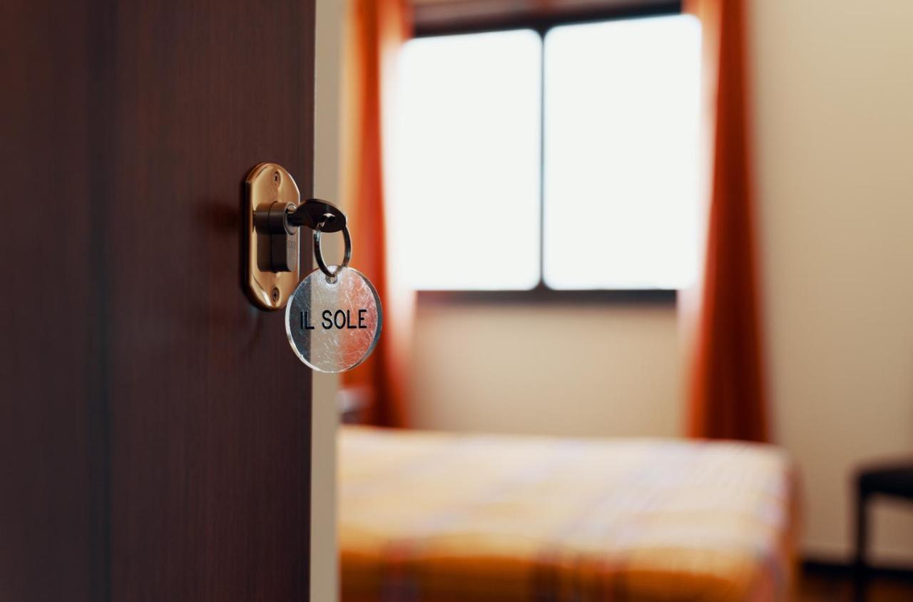 Myricae Rooms Affittacamere No Late Arrival ฟิวมิชีโน ภายนอก รูปภาพ